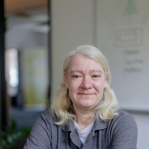 Karin Hoehne